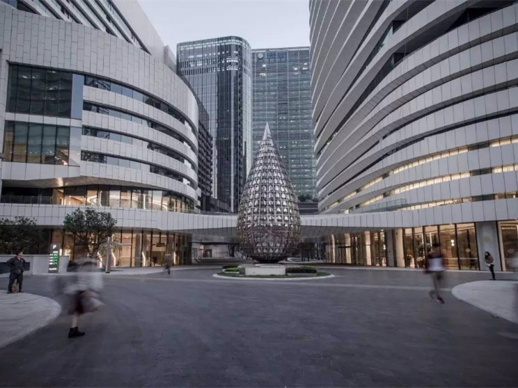 广州国际金融中心绿化资料下载-侨鑫国际金融中心周围景观