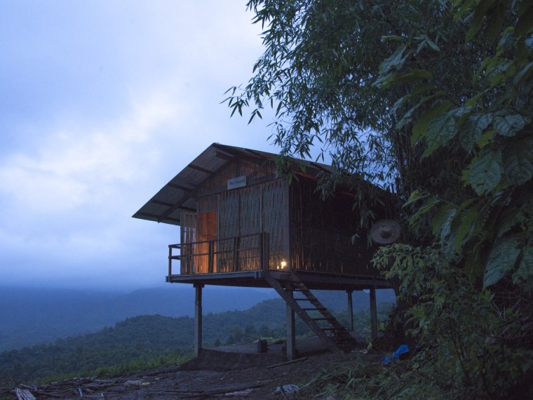 钢木结构基底资料下载-泰国雨声宿舍
