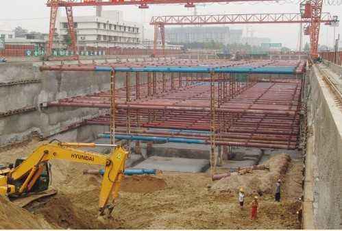地铁高架站高架桥资料下载-[北京]地面高架线地铁工程实施性施工组织设计（word，181页）
