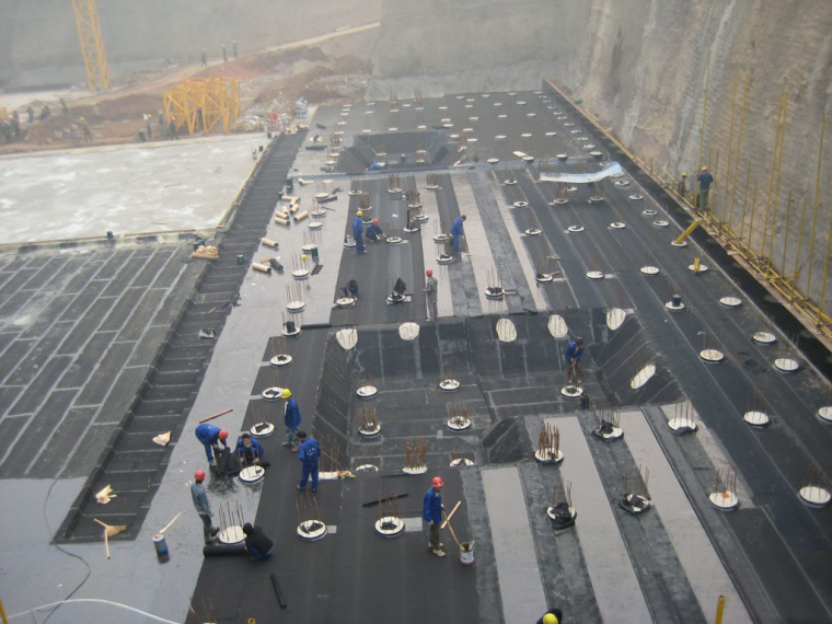 SBS防水基层处理资料下载-建筑屋面防水工程-SBS改性沥青卷材的应用