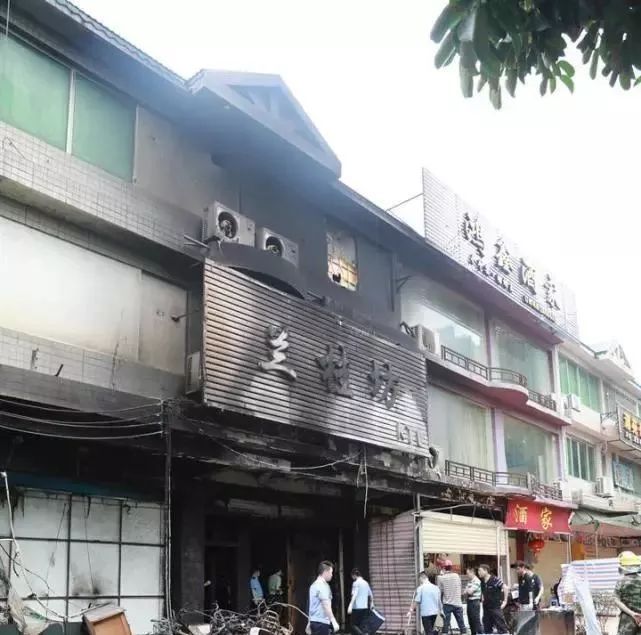 歌舞厅KTV资料下载-KTV火灾惨案18死5伤，违反了哪些消防规范？