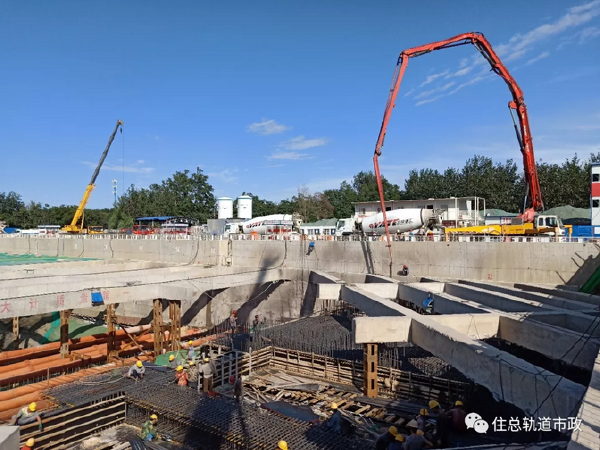 地铁区间主体结构资料下载-地铁八通线南延02标南侧区间第一流水段主体结构完成封顶