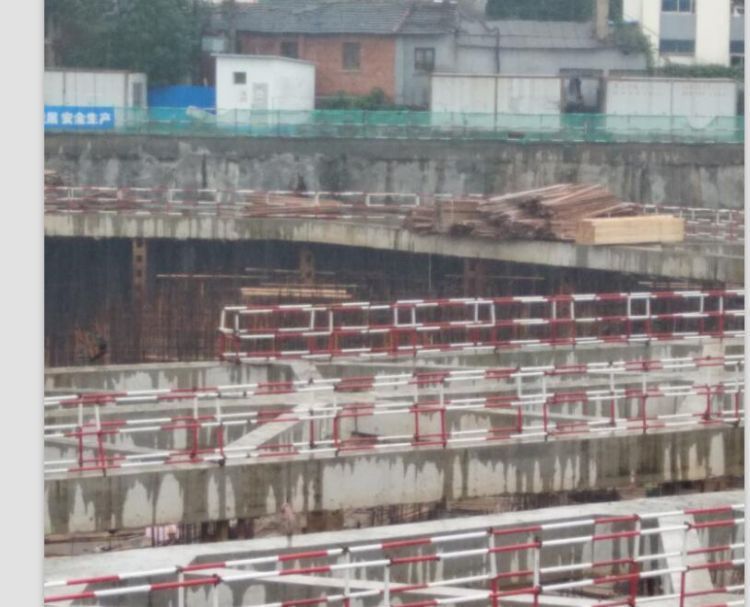 内支撑破除施工资料下载-混凝土内支撑结构能否先破除一块先行施工上部结构