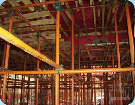 空心管结构资料下载-[QC成果]BDF薄壁空心管现浇混凝土楼板支模创新