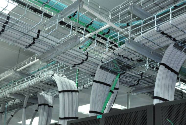 计算机网络综合布线系统资料下载-综合布线系统在智能建筑中的重要性