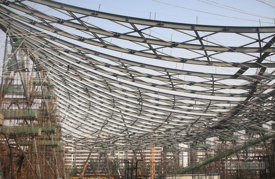 建筑工程预应力钢结构工程施工技术介绍(附图)