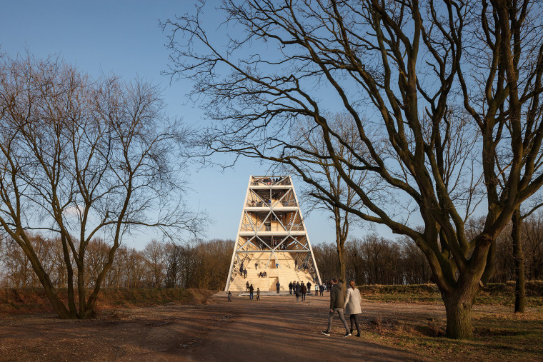 小型瞭望塔钢结构资料下载-荷兰Pompejus瞭望塔景观