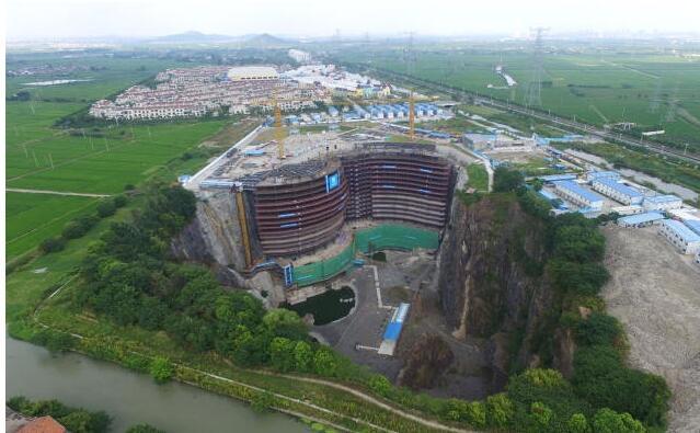 超级工程上海深坑酒店资料下载-上海：“深坑酒店”地下工程基本完成