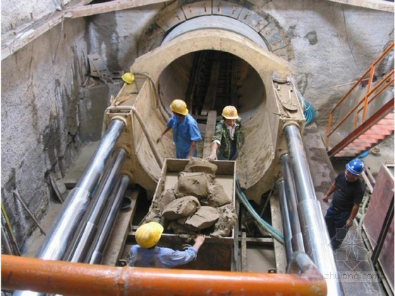 钢管顶管土压平衡资料下载-[郑州]下穿市政道路大刀盘土压平衡顶管施工方案（99页 DN3200顶管）