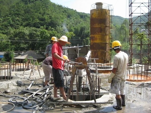 重力式挡墙施工工艺资料下载-新建道路项目桩板墙人工挖孔桩安全专项施工方案Word版（共104页）