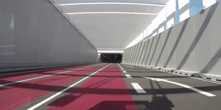 十问港珠澳大桥:为何要建海底隧道？桥上有加油站吗?_21