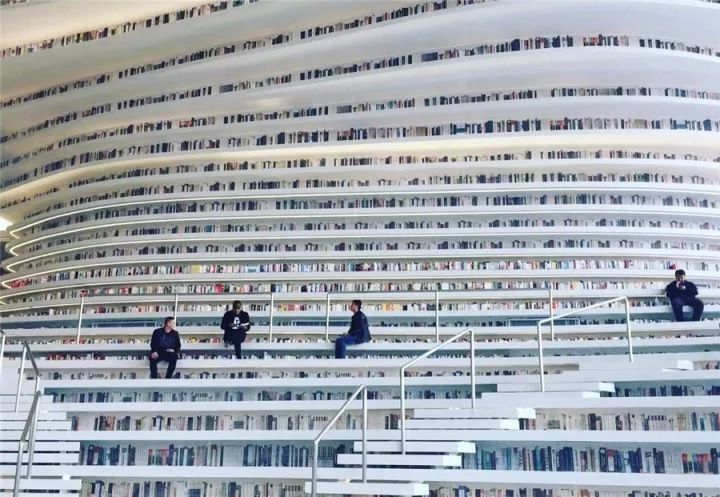 天津图书馆火了！说说全球最顶尖的图书馆都长啥样？！_6