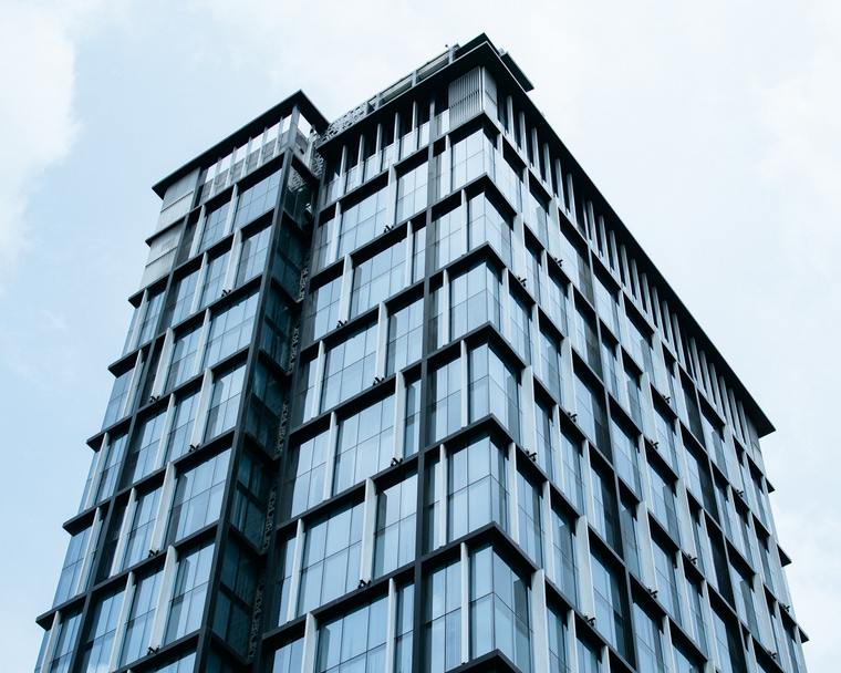 建筑公司总包管理制度资料下载-房地产公司管理制度（共79页）