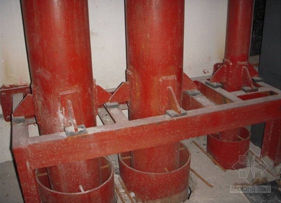高层建筑管井立管倒装法资料下载-超高层建筑工程管井立管“倒装法”施工工法（附图）