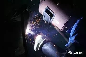 不锈钢管氩弧焊接资料下载-厚板与钢构焊接过程中为什么要氩弧焊打底呢？