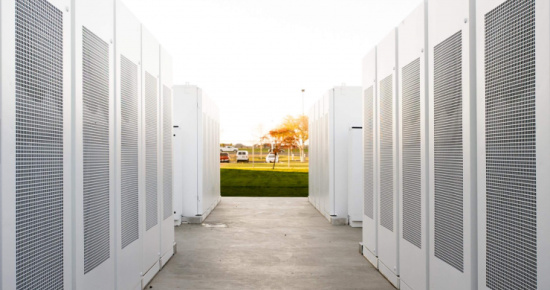 特斯拉工厂设计资料下载-特斯拉将建世界最大储能电池组，充满电可供2500家庭使用