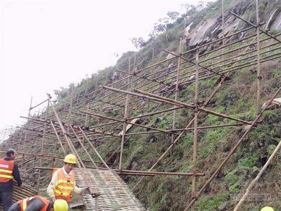 边坡锚钉防护资料下载-[广东]公路高边坡防护工程施工组织设计