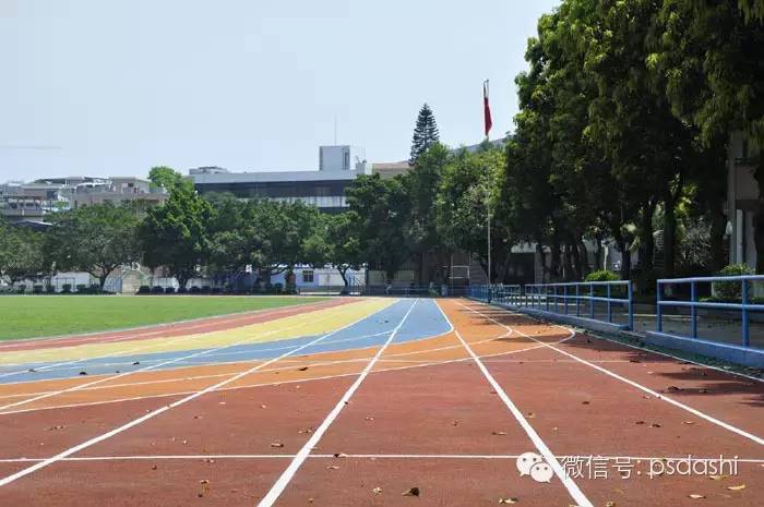 荷塘景色PSD分层素材资料下载-Photoshop将风景图片转为日系绘画效果