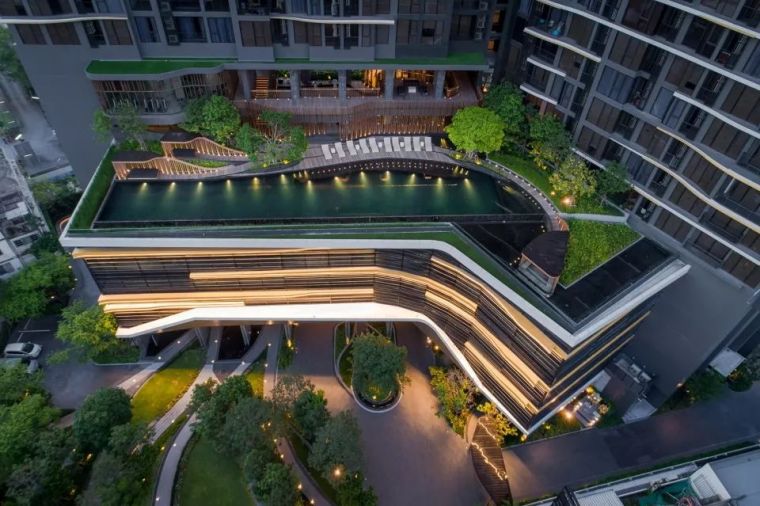 亲水住宅景观资料下载-The Line Mochit高层住宅景观设计，曼谷 / Shma