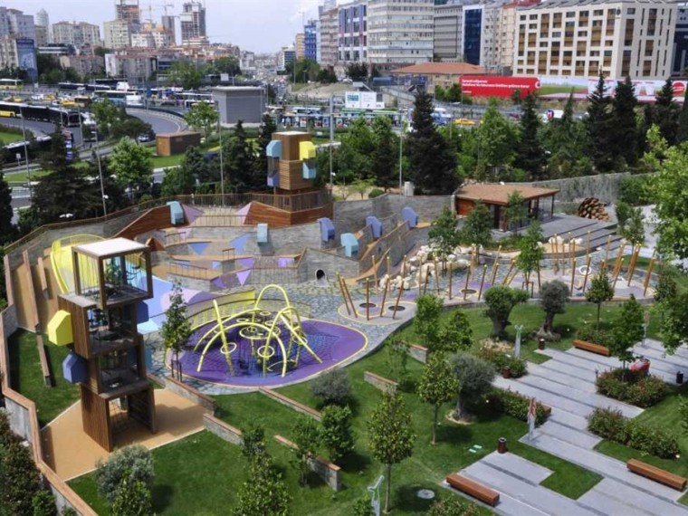 儿童游乐园场地资料下载-土耳其孩子们的主题游乐园