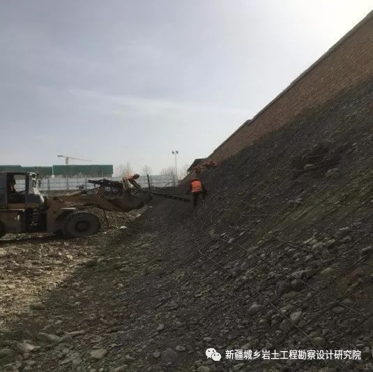 建筑边坡排桩支护设计资料下载-乌市某小区边坡支护与桩基础工程