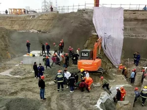 建筑施工人员岗前培训制度资料下载-扬州5死1伤基坑坍塌事故通报！！！