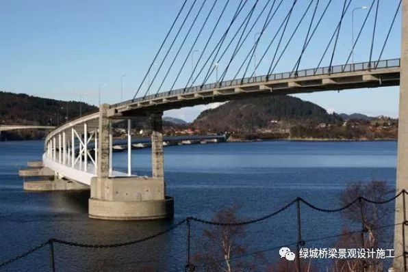 全世界最长的10 座浮桥了解一下！_17