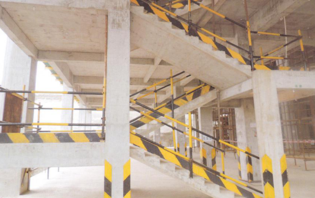 建设施工安全教育技术交底-楼梯口防护