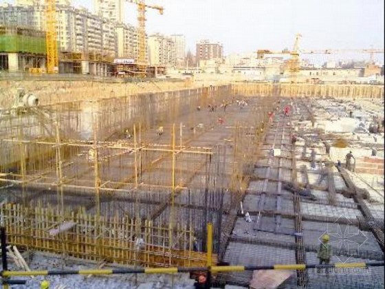 北京基坑桩锚支护方案资料下载-[北京]地铁车站出入口深基坑排桩支护明挖法施工方案
