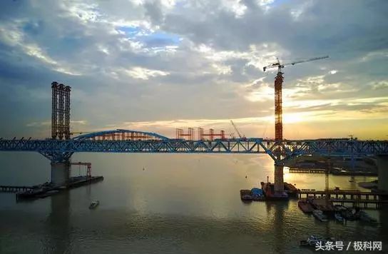 世界10座最大径斜拉桥中国占6座 桥梁技术仍与发达国家存在差距_6