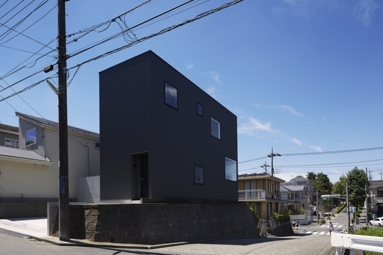 日本和风su资料下载-日本黑盒子住宅