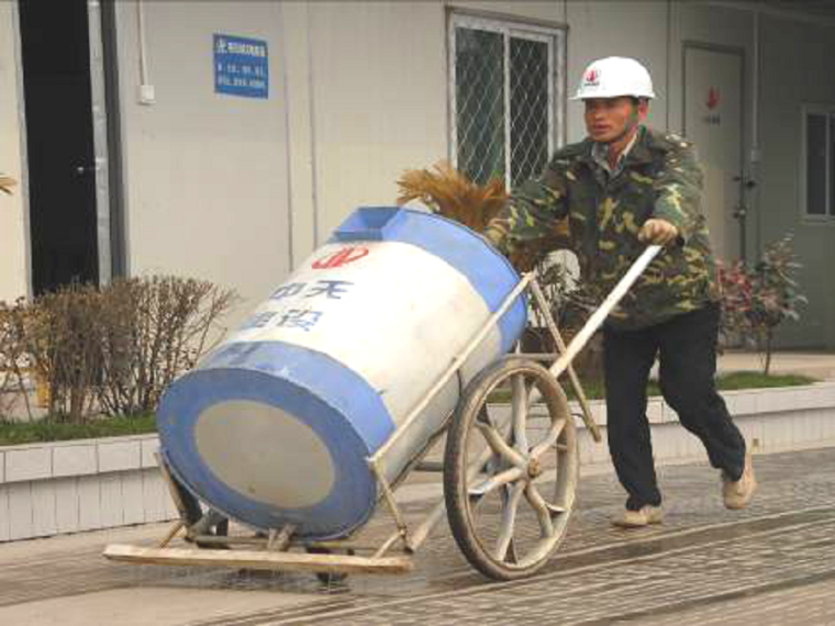 高层住宅楼地面施工方案资料下载-[宁波]高层住宅项目绿色施工方案(32页）