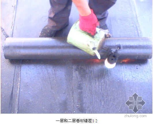 钢筋工艺照片资料下载-屋面SBS防水细部作法（工艺做法  施工照片）