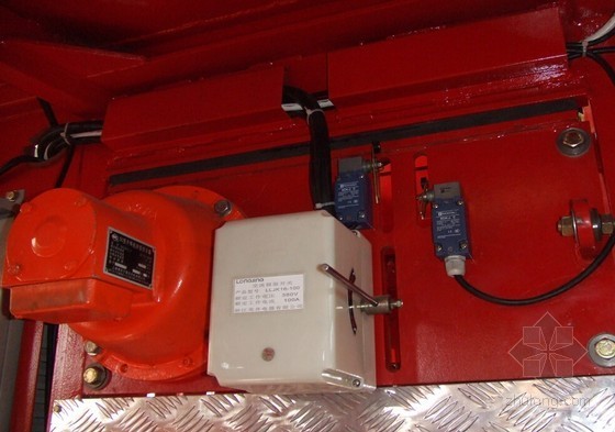 塔机、施工电梯安全检查维修保养及事故案例分析（多图）-限速保护装置 