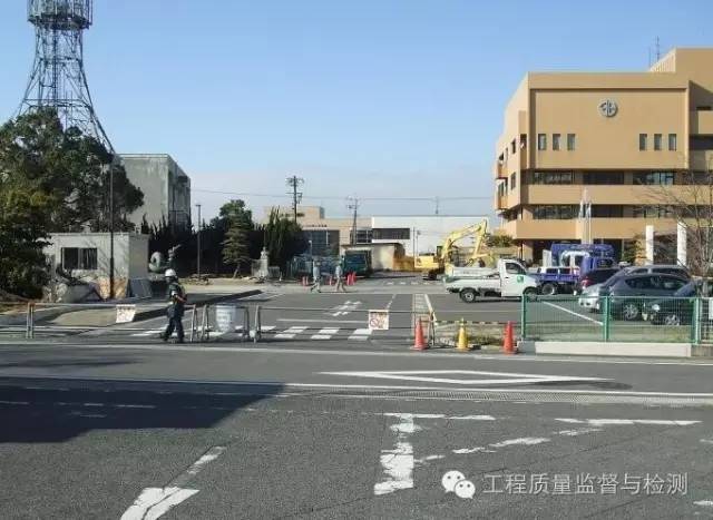 办公大楼会议室资料下载-日本政府办公大楼建造全过程，抗震系统逼格真高！