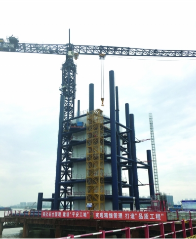 南京长江五桥建设工程进展顺利BIM+装配式用全了！-建设中的索塔