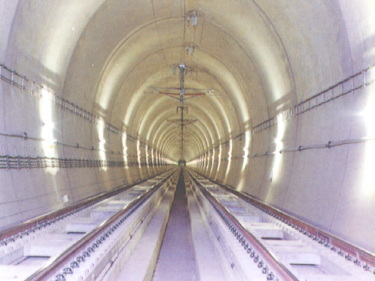 客专隧道施工技术资料下载-[郑州]客运专线隧道施工关键工艺和技术总结