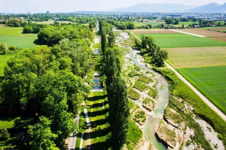 日内瓦英国花园资料下载-日内瓦Aire河畔花园与原始河道复兴！