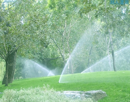 灌溉与排水渠系建筑物设计符号-δ资料下载-草坪节水灌溉-绿地灌溉设计