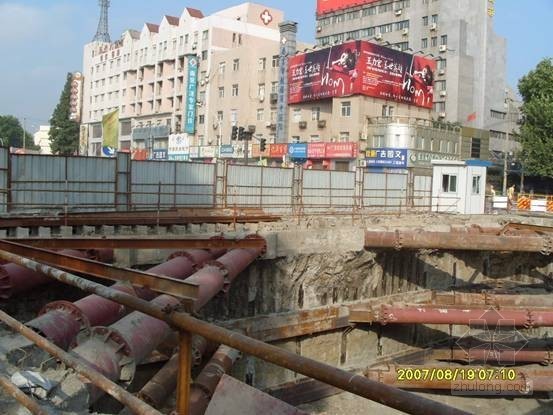 人行过街地道方案资料下载-上海中环线人行地道围护施工方案(SMW工法)