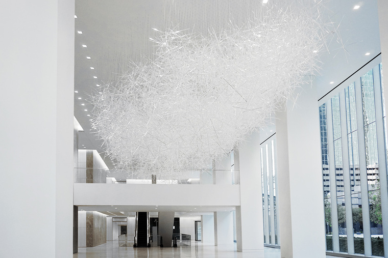 美国棱镜之云装置景观-008-Allen-Center-Art-Project-Prismatic-Cloud-by-Tokujin-Yoshioka