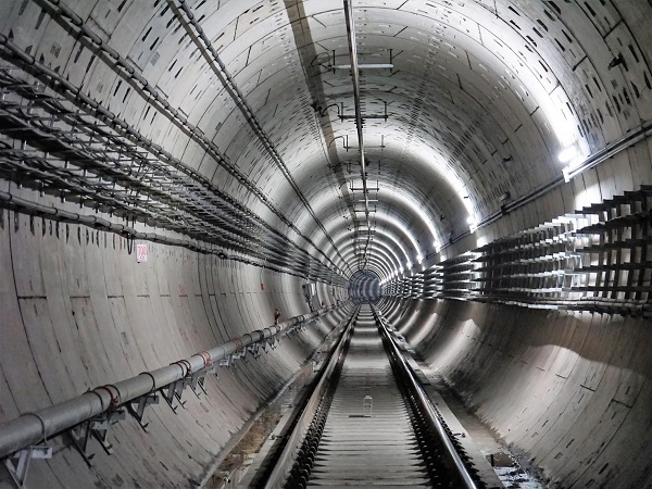 香港地铁项目管理资料下载-项目集管理案例分析--地铁隧道工程项目