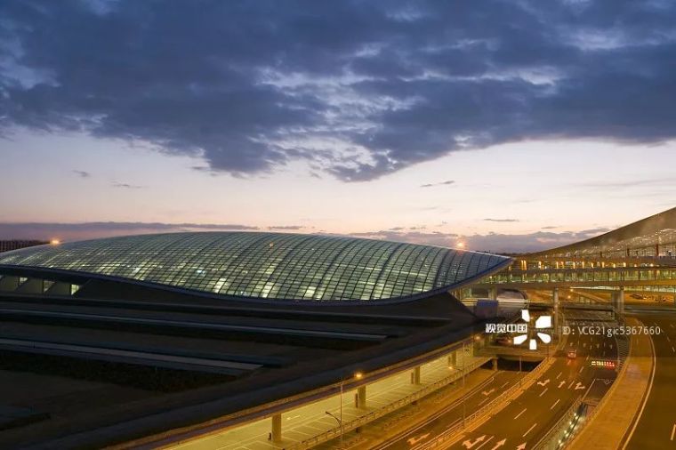 呼和浩特市机场景观资料下载-盘点我国千万级机场之“一览群雄”