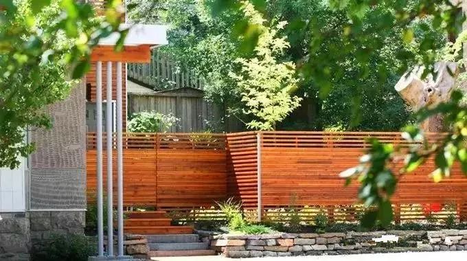 景观围墙设计资料下载-5种材质的围墙设计，让庭院与众不同