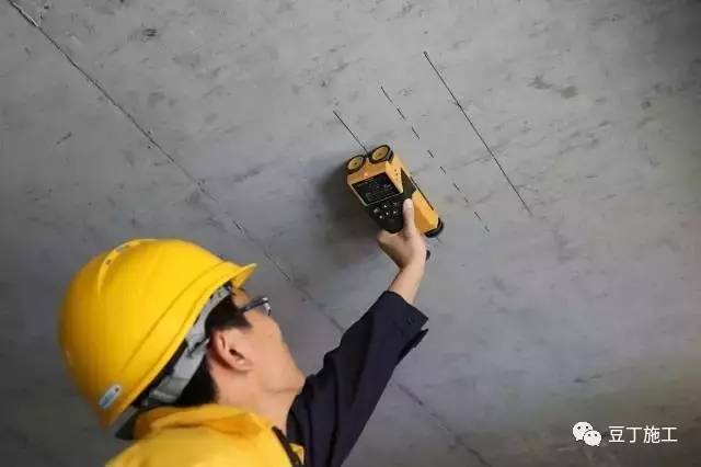 房建楼板保护层厚度资料下载-钢筋保护层超厚或不够时，如何处理？