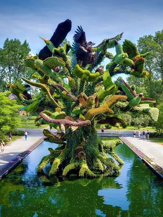 80个极美植物雕塑-动物9.jpg