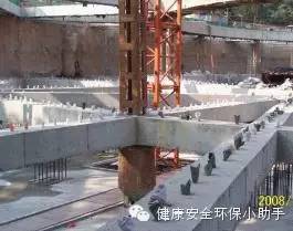 上海一工地基坑坍塌致3人死亡，施工、监理、建设单位均有责任_37