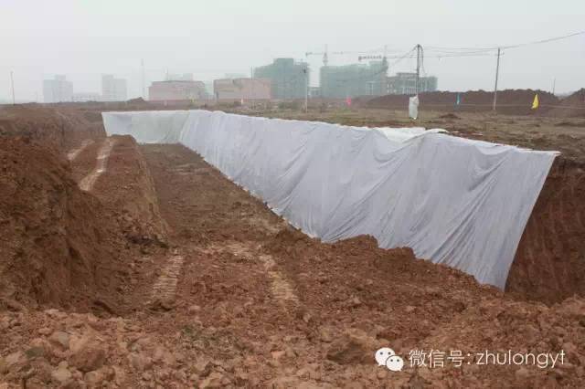 暴雨袭城！工地上这些措施都做到位，才能安心躲在宿舍斗地主_3