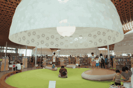 建筑系学生眼中的建筑大师资料下载-一个不起眼的小城，竟靠建筑大师设计的这个房子火遍全球！