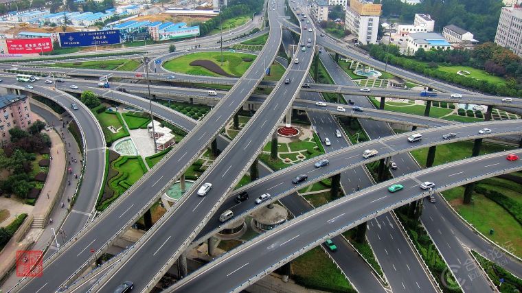 路面工程工程创优资料下载-立交桥工程创优规划（16页）